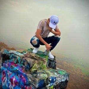 Meet your Posher, Josue